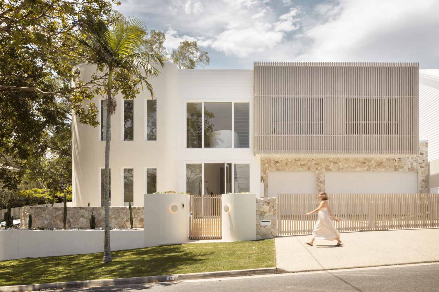 Dream Home Adopting Spanish Architecture | House Tour