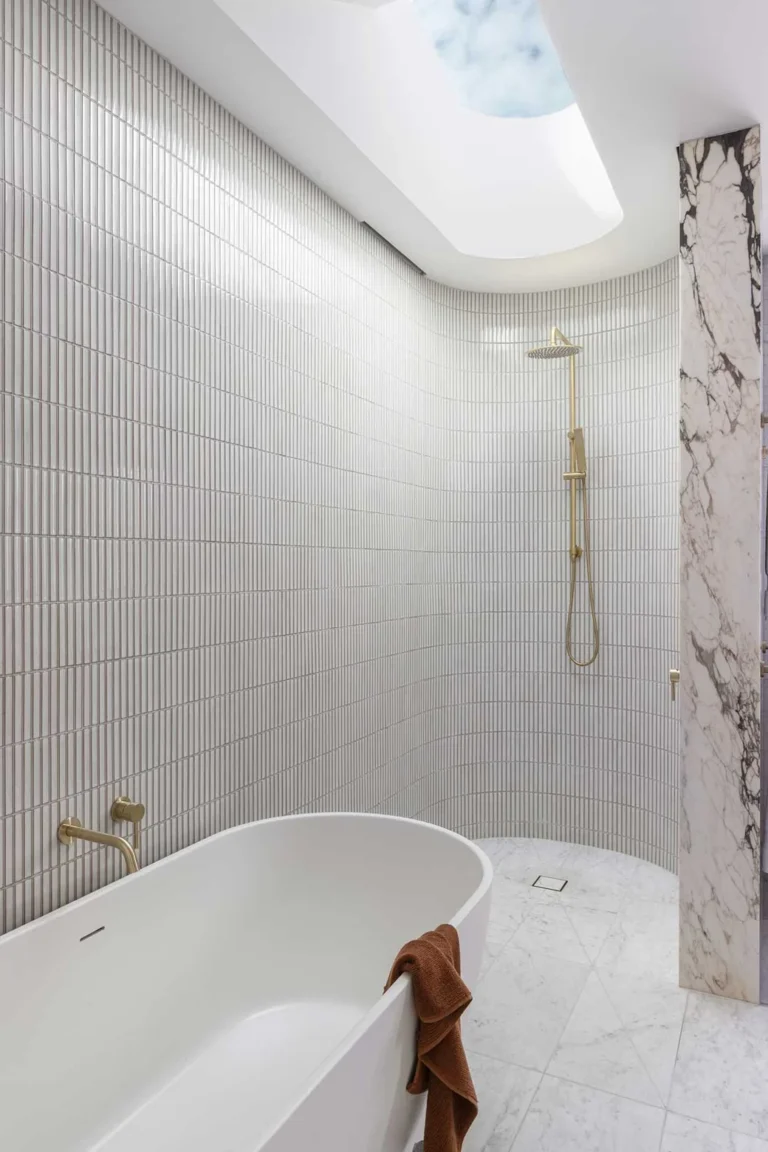 Bathroom Renovations: Bathtub, Shower, or Both?