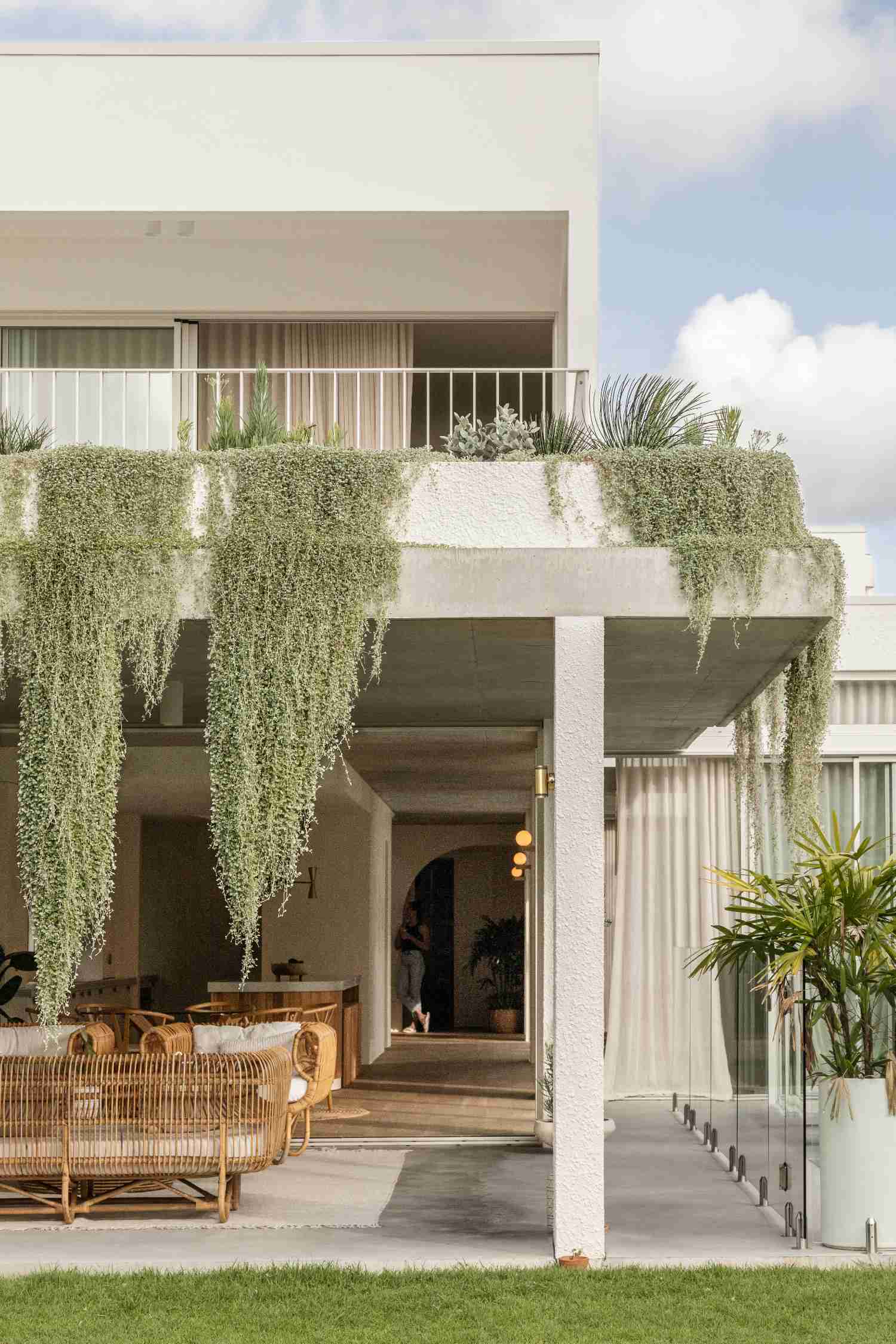 Otsu House: The Most Luxurious Mediterranean House Design in Australia