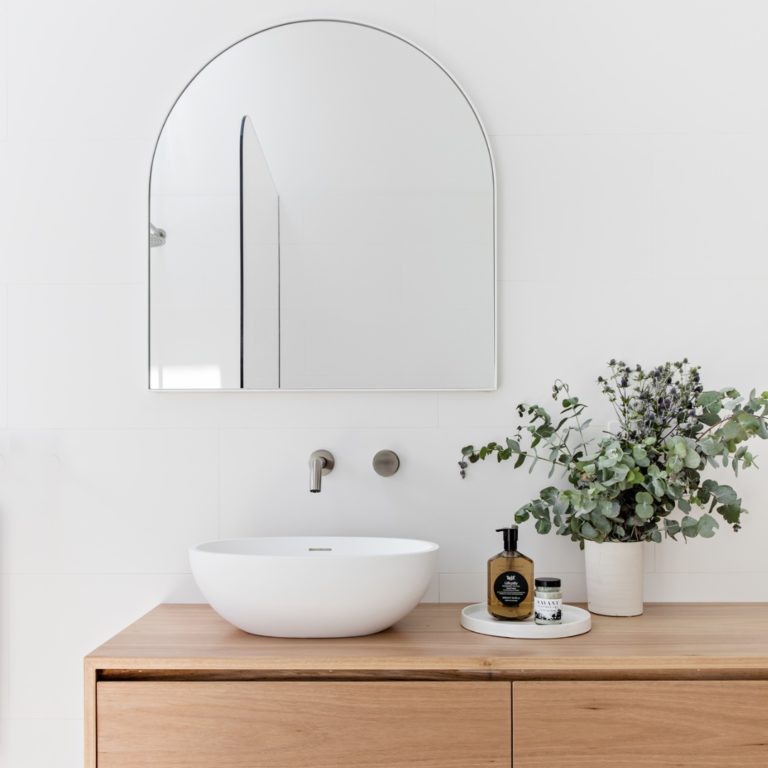 HOW TO STYLE YOUR BATHROOM VANITY